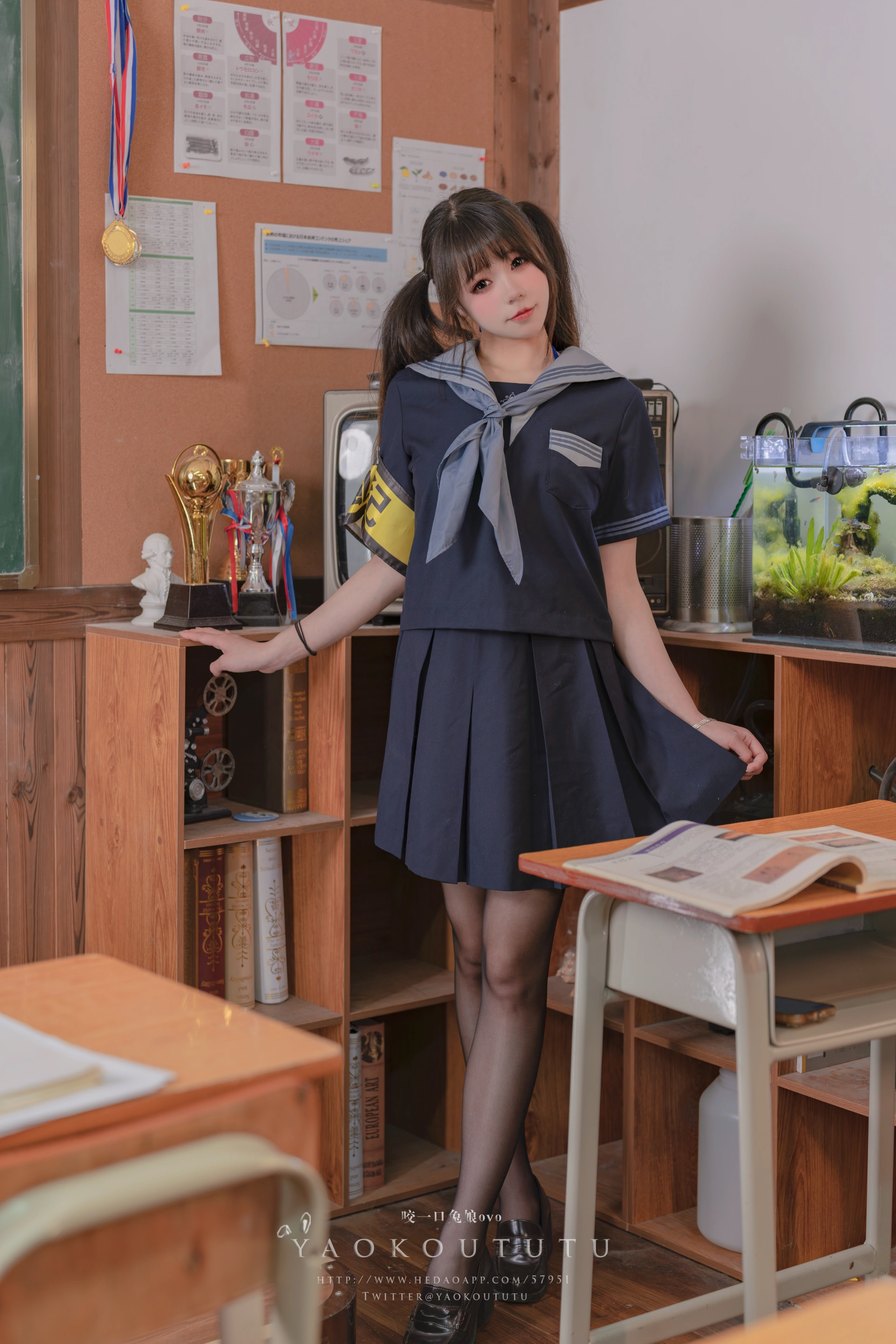 咬一口兔娘(黏黏团子兔) – NO.045 学生会长竞选中&脸红的思春期 2